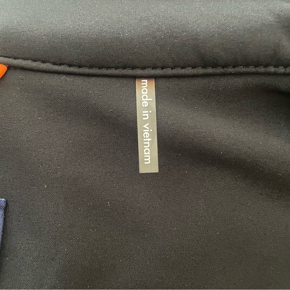 G. H. BASS & CO Men's XL Softshell Jacket Black NWT New Weather Resistant #274 - Picture 9 of 14